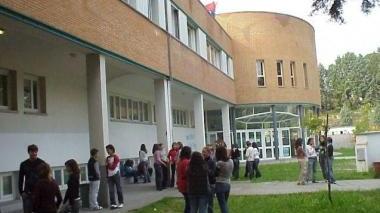 L’esterno dell’istituto Cattaneo di S. Miniato