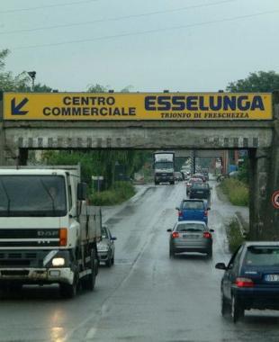 Il traffico in viale Europa a Marlia (Vip) 