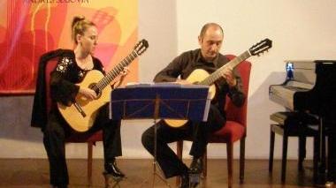 I due musicisti che apriranno il festival della chitarra