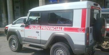 Un mezzo della polizia provinciale    
