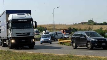 Traffico in tilt per l’incidente in Fi-Pi-Li