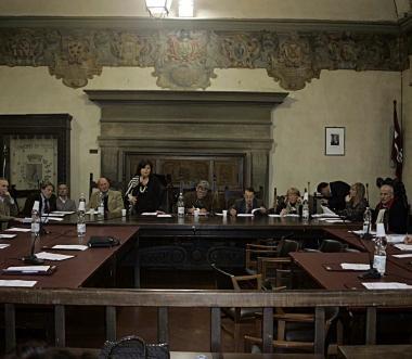 Una seduta del consiglio comunale  