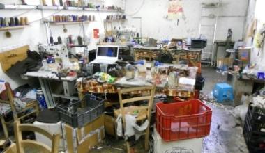 Sequestrati un tomaificio e una confezione cinesi in centro