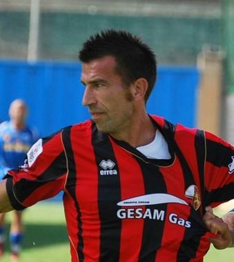 Damiano Biggi con la maglia della Lucchese 