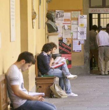 Studenti all’interno del cortile della Sappienza