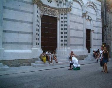 La chiesa di S. Cristoforo in via Fillungo 