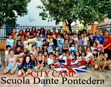 I partecipanti ai City Camps organizzati dallinsegnante della scuola Dante Vania Fastelli 