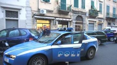 Una volante della polizia in azione