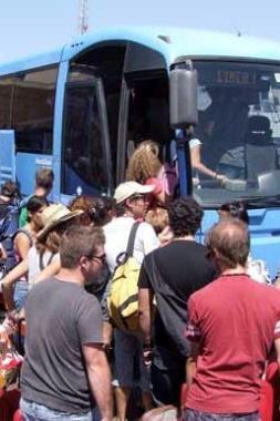 Una navetta dal centro per le spiagge della Costa Est