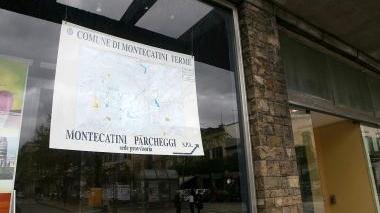 La sede di Montecatini parcheggi, società del Comune