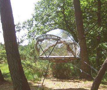 <b>MACINAIE.</b> La tenda sospesa 
