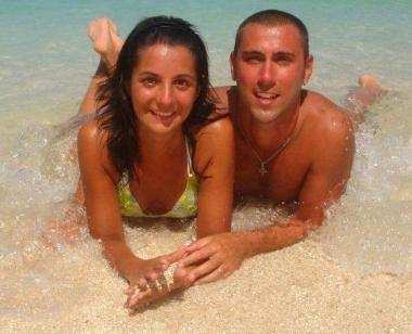  Brunella e Fabio di Marlia si sposano oggi. Questo il messaggio di auguri di parenti e amici: ...