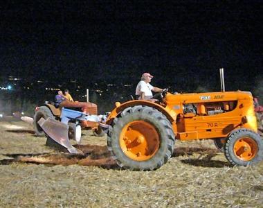 Stasera l'aratura notturna a San Zio