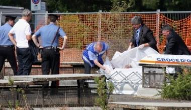 I rilievi dei carabinieri sul luogo dellomicidio, lo scorso 3 giugno 