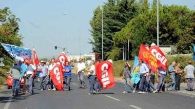 Una manifestazione dei lavoratori della Ciet