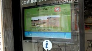 <strong>VIDEO HARD </strong>Proiettato sul maxischermo in corso Carducci