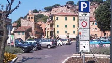 <b>PARCHEGGIO.</b> Piazza Garibaldi, apertura fino alle 20