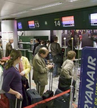 Linterno dellaeroporto Galilei 