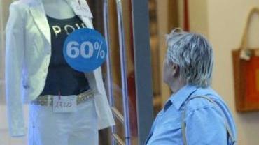 Saldi nei negozi del centro