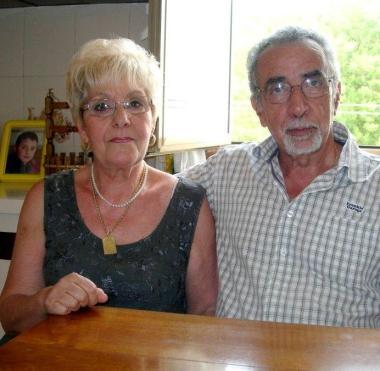 Mirella e Unico Frontera Sopra in alto le sorelle Ester e Astrid Frontera, in basso da sinistra Massimo Marsili e Alessandro Botti