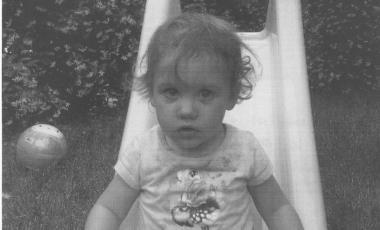 Oggi la piccola Sofia Martinelli compie i suoi primi due anni. Tanti auguri con tanto amore da parte ...
