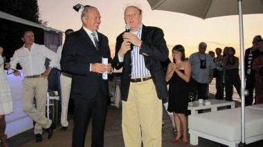<b>FESTA DESTATE</b> Il presidente degli Industriali Mario Salvestroni con lattore Massimo Boldi a Scarlino   