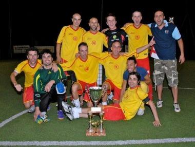 La formazione del Bizzarrino che ha conquistato il trofeo al Pierini 