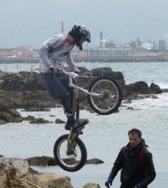 Una prova di biketrial sul nostro lungomare 