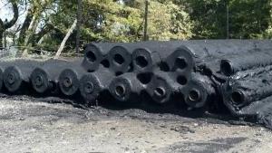 I teli per la discarica andati a fuoco nella notte tra sabato e domenica