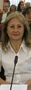 Rossella Lupi (Pd) sui banchi del consiglio provinciale   