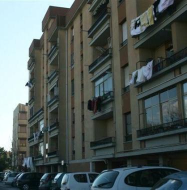 <strong>MOROSITÀ</strong> Uno scorcio di case popolari a Pontedera Sono ancora molti coloro che alla fine del mese non pagano l’affitto costringendo Apes, Ater e Comuni al recupero obbligato