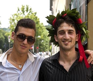 DIPLOMA PER DARIO E LAUREA PER FABIO «Tanti auguri a Dario e Fabio Dainelli per un lieto futuro! ...
