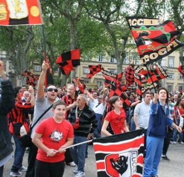 In alto Massimiliano Paluzzi sotto lo stadio Porta Elisa   