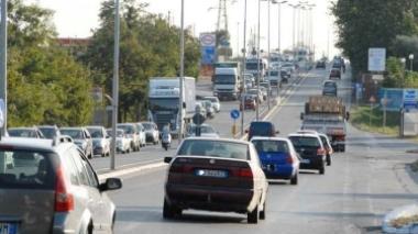 Sul viale come in "Formula uno", quaranta multe al giorno