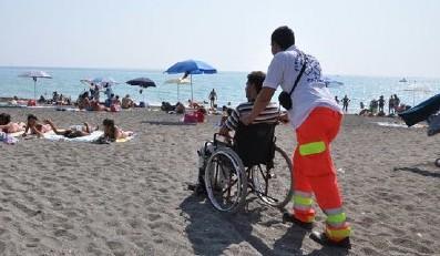 A San Rossore una spiaggia friendly per disabili