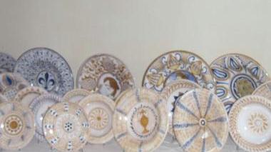 Piatti di ceramica