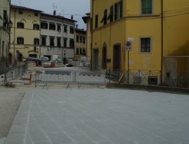 Lavori in corso in piazza Cavour a Fucecchio 