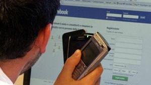 La droga corre su Facebook e sul telefonino