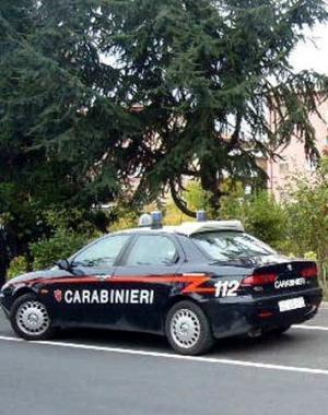 Una pattuglia di carabinieri 