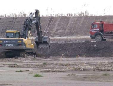 <b>SERCHIO</b> Lavori lungo gli argini     