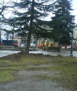 <b>POLEMICA.</b> Sui lavori al Piazzone 