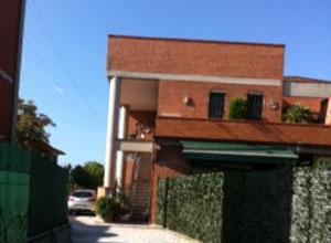 Fornacette: orafo rapinato in casa spariti preziosi per 100mila euro
