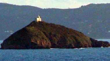 Palmaiola, soccorsi tre sub in balia della corrente