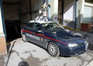Unauto dei carabinieri in azione 