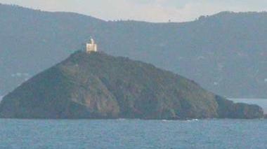 L’isola di Palmaiola dove i sub in difficoltà avevano deciso di fare un’immersione
