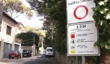 Parcheggi a Castiglioncello, esposto anti-ordinanza