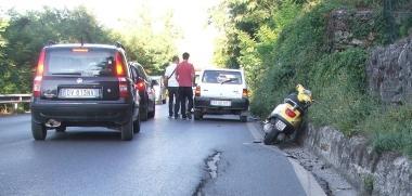 Una scena dellincidente in cui &egrave; rimasta seriamente ferita la 17enne 