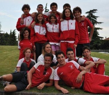 <b>SS NUOTO GROSSETO</b> Foto di gruppo per gli atleti partecipanti ai campionati regionali estivi      