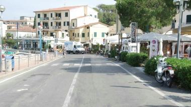 Il lungomare di Marina di Campo 