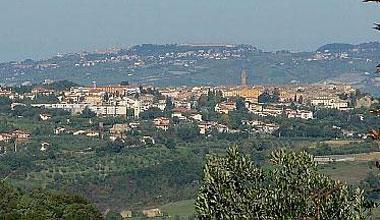Muore d'infarto a 55 anni davanti alla moglie e alla figlia